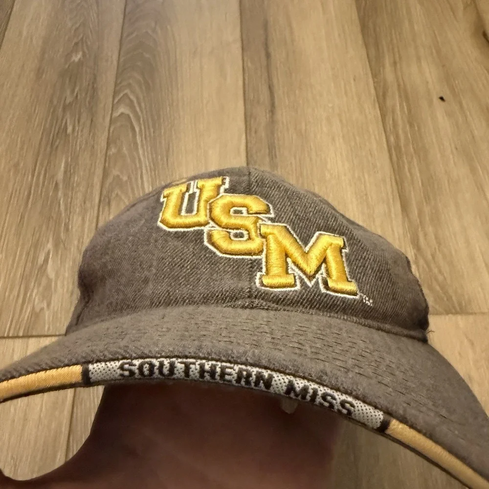 Lot Of 3 VTG 90s USM Southern Mississippi Golden Eagles Bar Hat Attack Eagle
